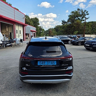 AUDI Q4 E-TRON F4 2022