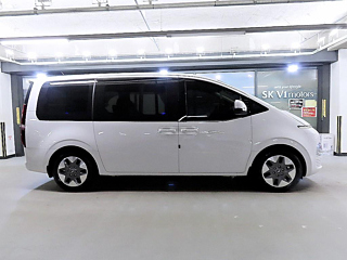 HYUNDAI STARIA 2023
