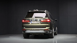 BMW X7 G07 2021