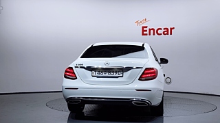 MERCEDES BENZ E-CLASS W213 2019