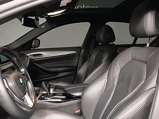 BMW 5-SERIES G30 2017
