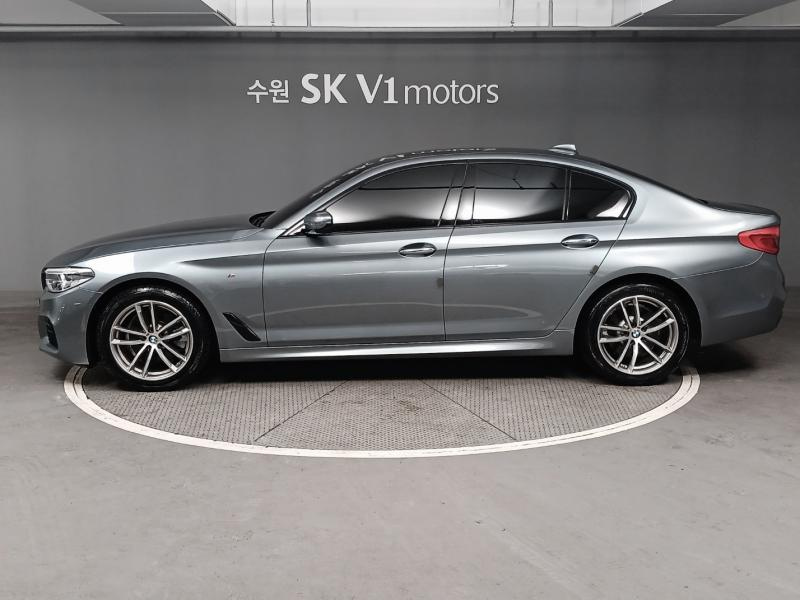 BMW 5-SERIES G30 2017