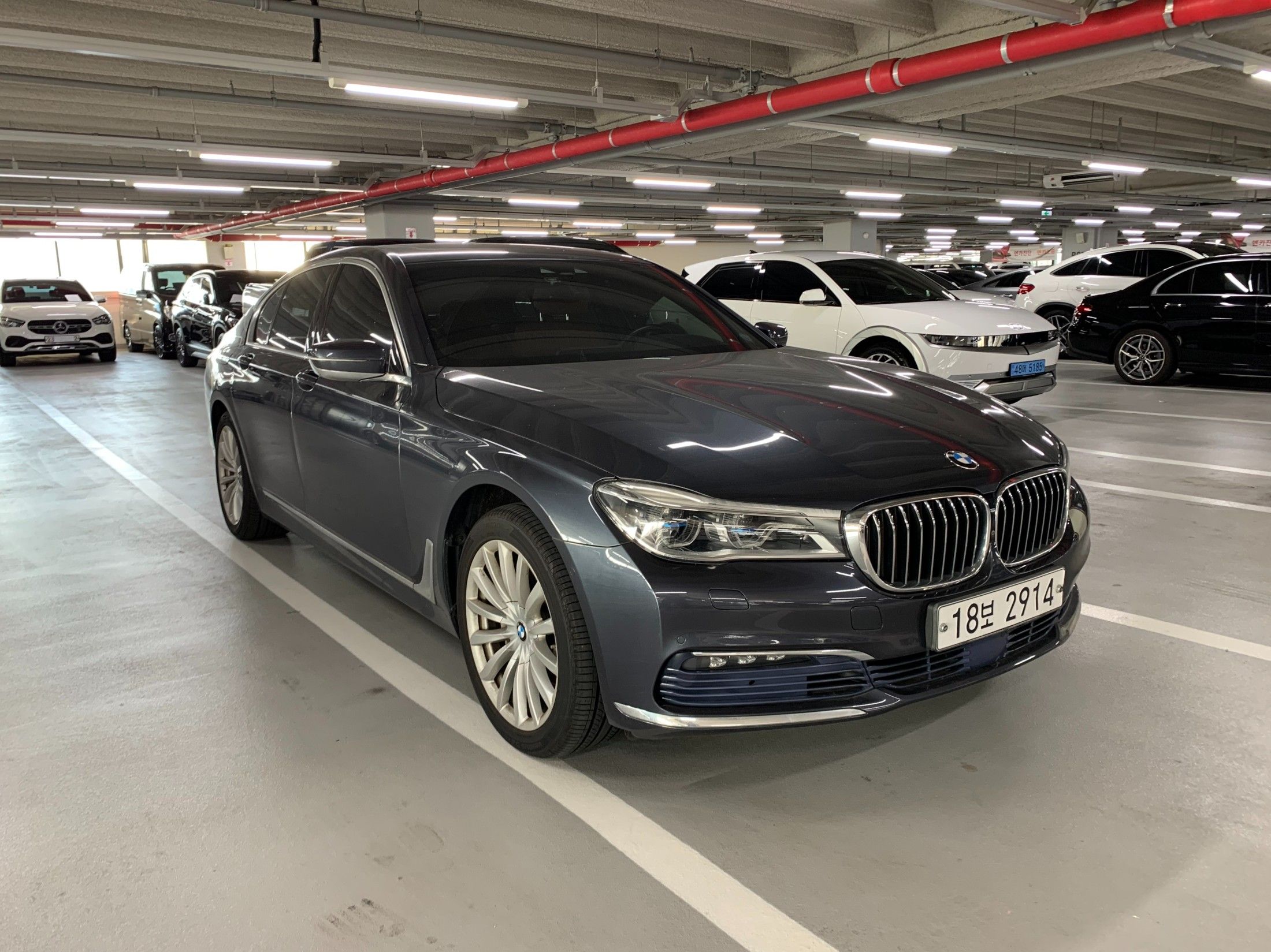 BMW 7-SERIES G11 2016