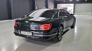 Заказать BENTLEY FLYING SPUR
