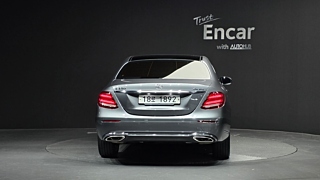 MERCEDES BENZ E-CLASS W213 2019