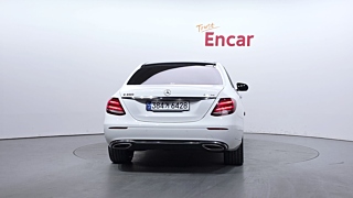 MERCEDES BENZ E-CLASS W213 2020