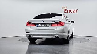 BMW 5-SERIES G30 2020