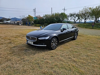 VOLVO S90 2021