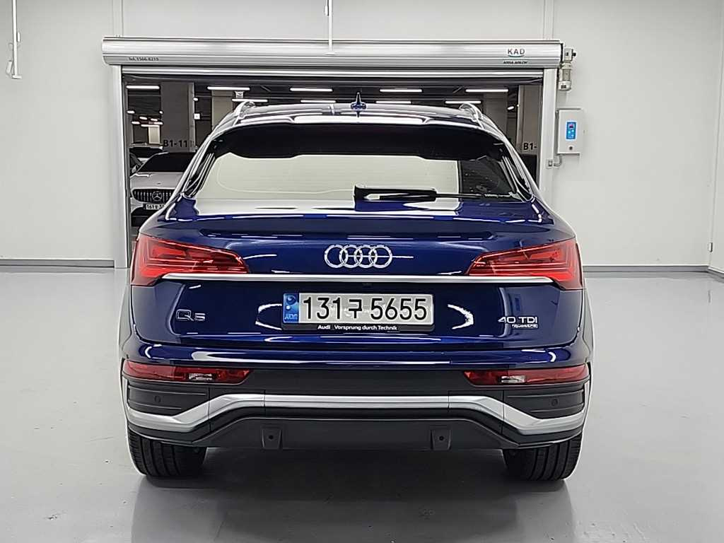 AUDI Q5 FY 2022