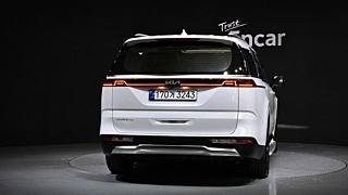 KIA CARNIVAL 2023