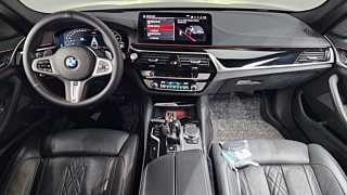 BMW 5-SERIES G30 2020