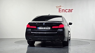 BMW 5-SERIES G30 2020