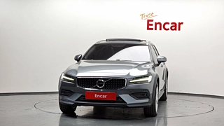 VOLVO V60 CROSS COUNTRY 2019