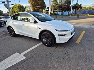 Заказать TESLA MODEL Y