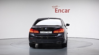 BMW 5-SERIES G30 2020