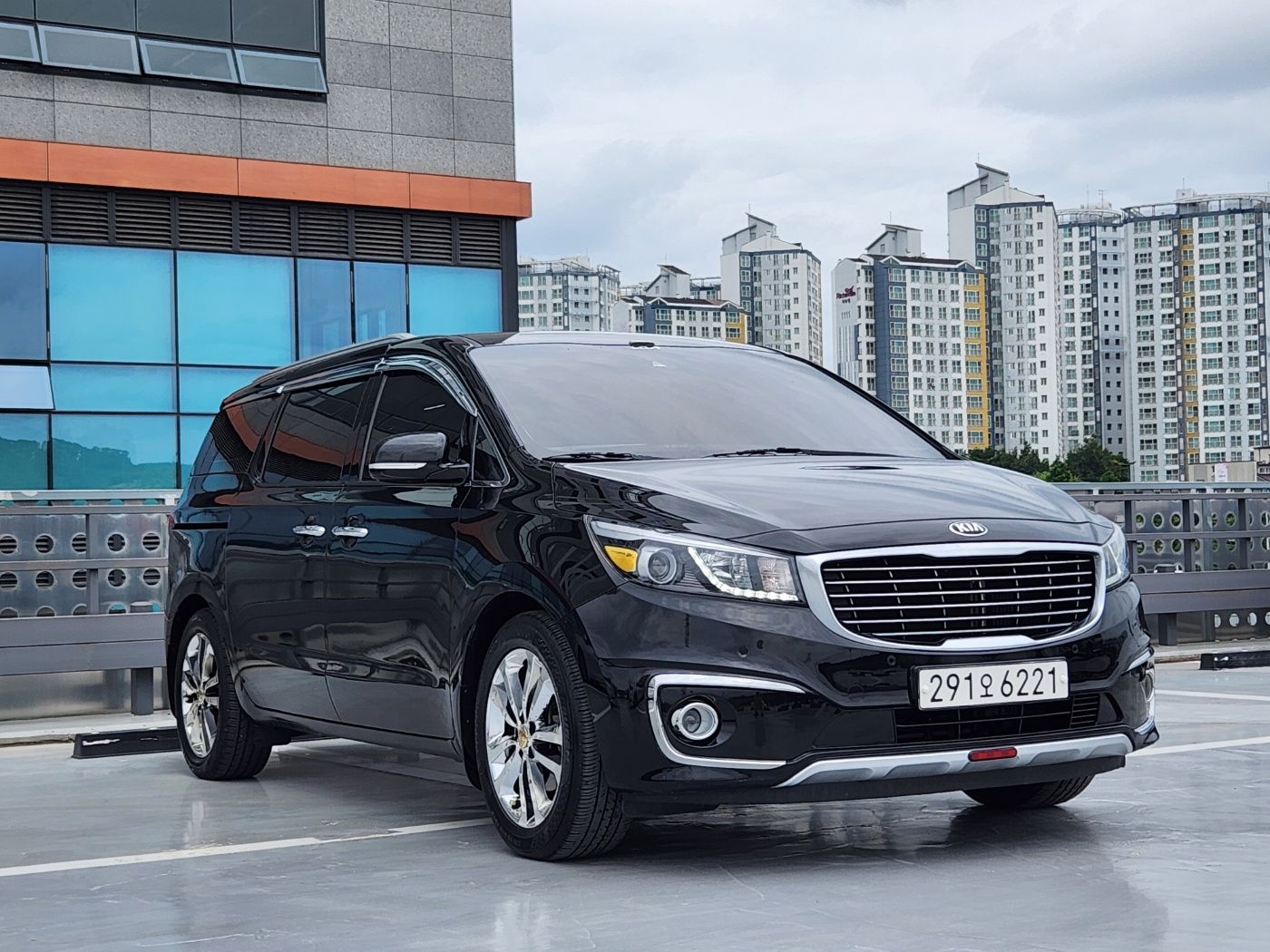 KIA CARNIVAL 2016