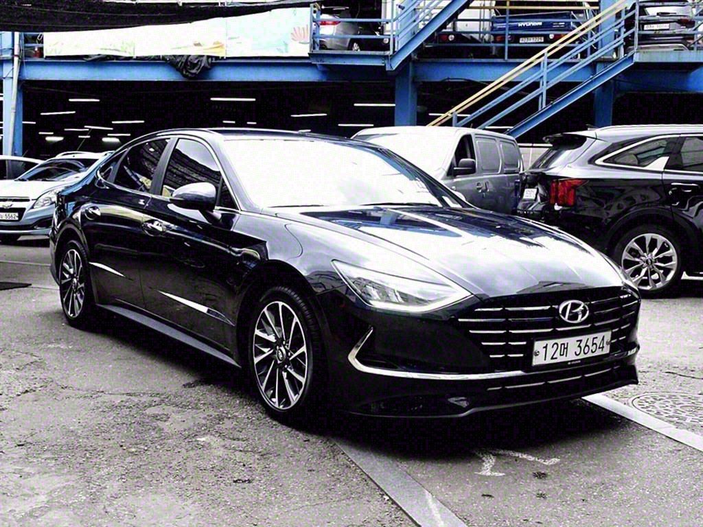 HYUNDAI SONATA DN8 2019