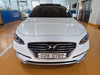 HYUNDAI GRANDEUR IG 2016