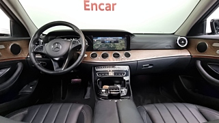 MERCEDES BENZ E-CLASS W213 2018