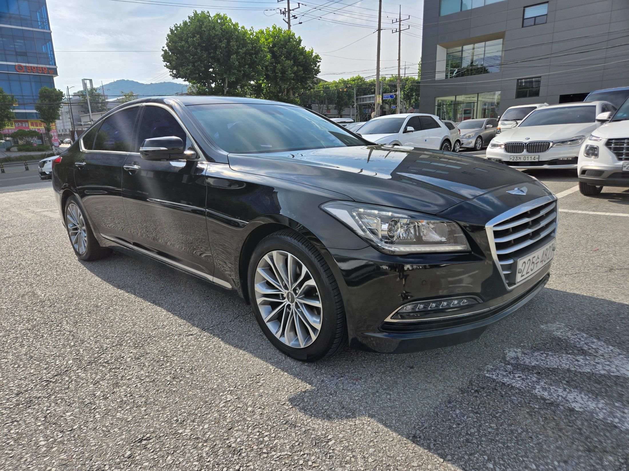 HYUNDAI GENESIS DH 2016