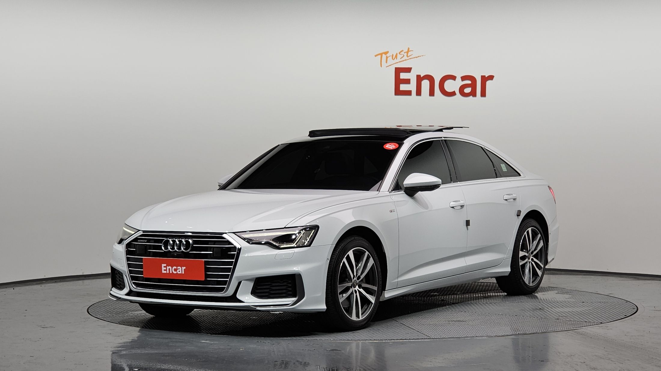 AUDI A6 C8
