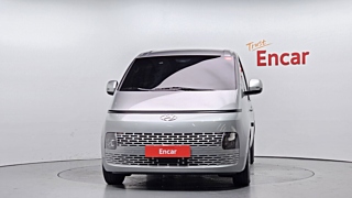 HYUNDAI STARIA 2023
