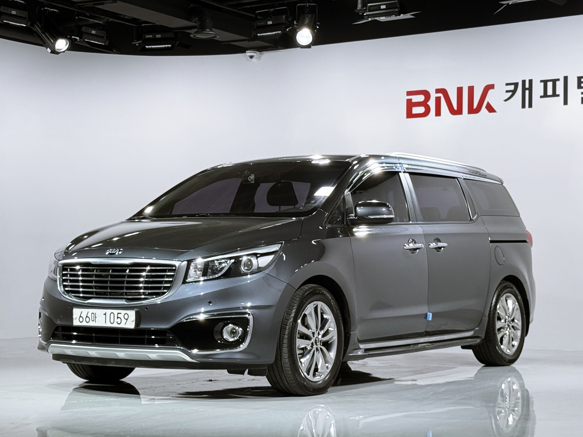 KIA CARNIVAL 2014