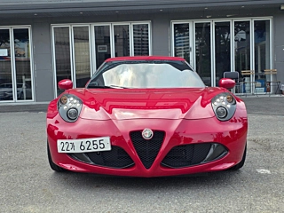 Заказать ALFAROMEO 4C