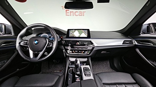 BMW 5-SERIES G30 2018