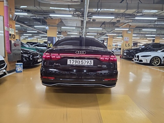 AUDI A8 D5 2023