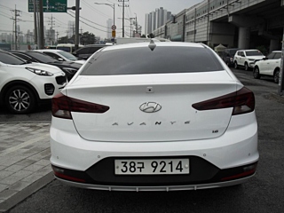 HYUNDAI AVANTE AD 2019