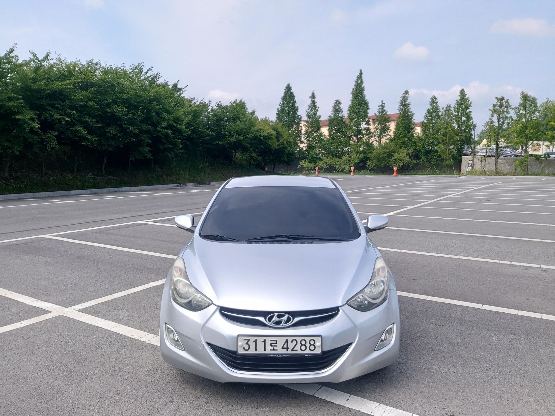 HYUNDAI AVANTE MD 2012