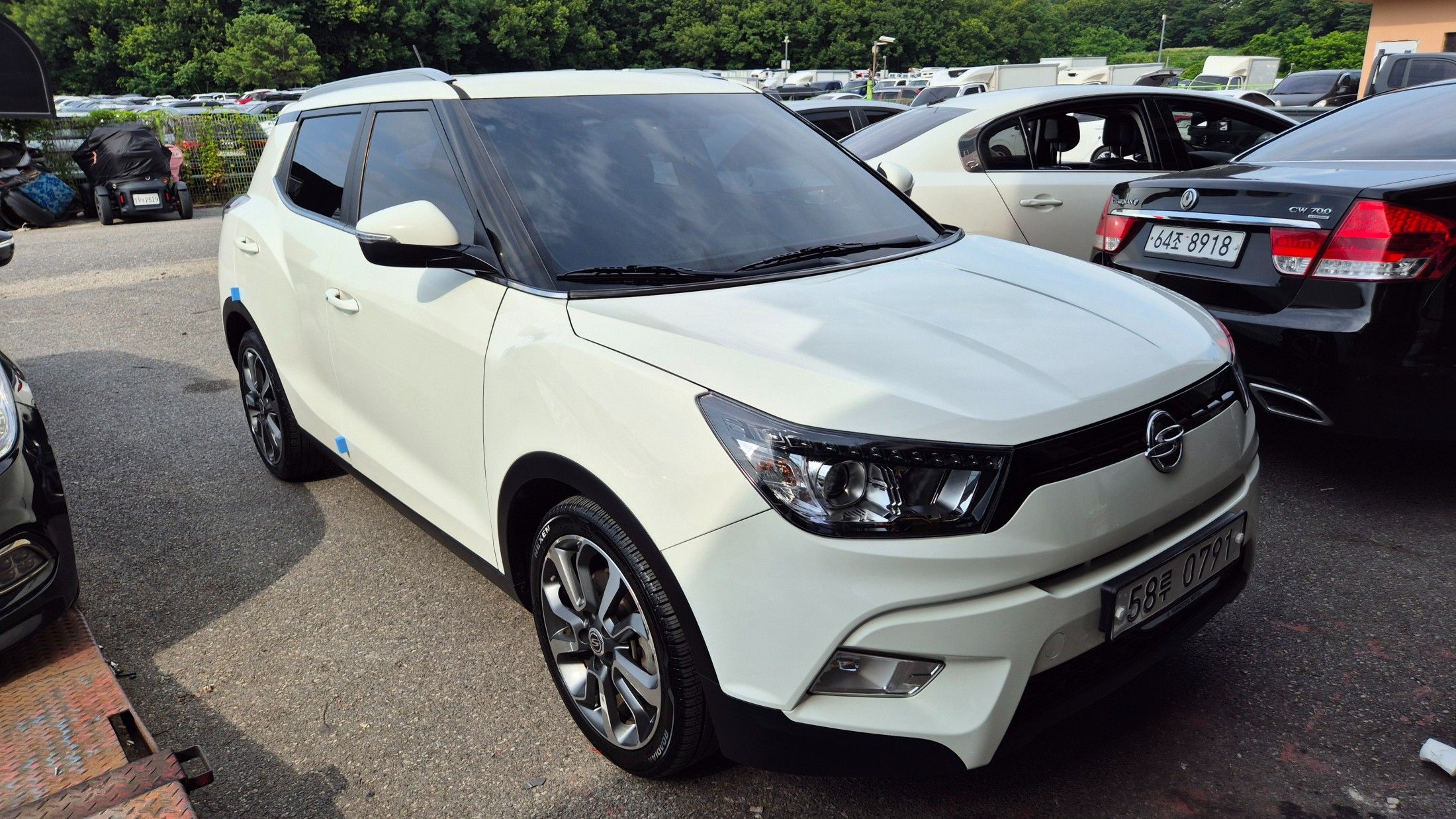 SSANGYONG TIVOLI 2015