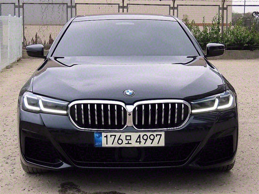 BMW 5-SERIES G30 2021