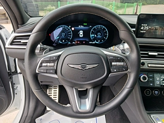 GENESIS G70 2024