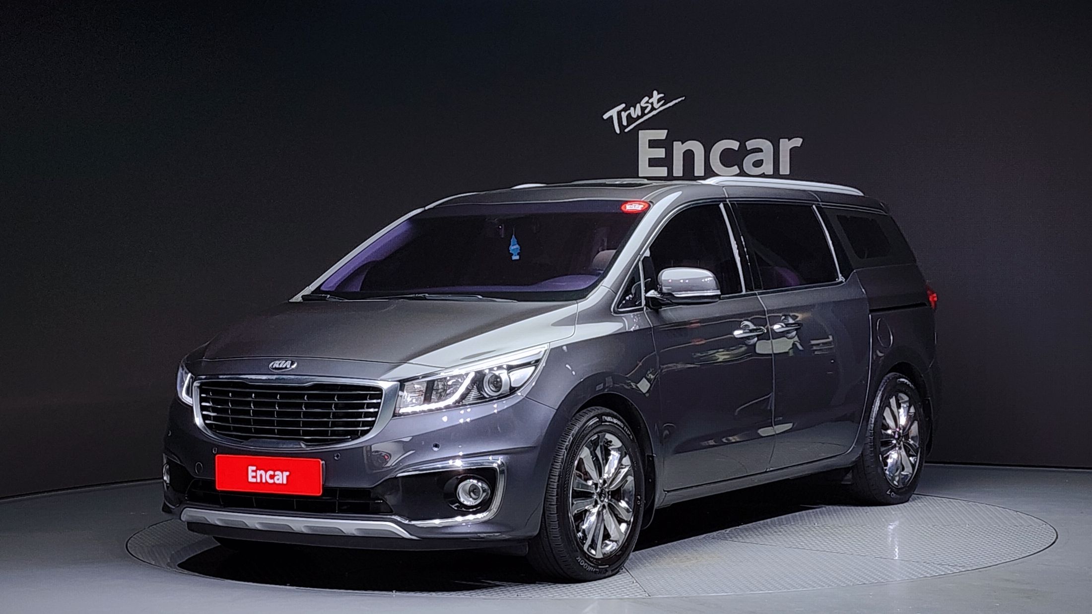 KIA CARNIVAL 2015