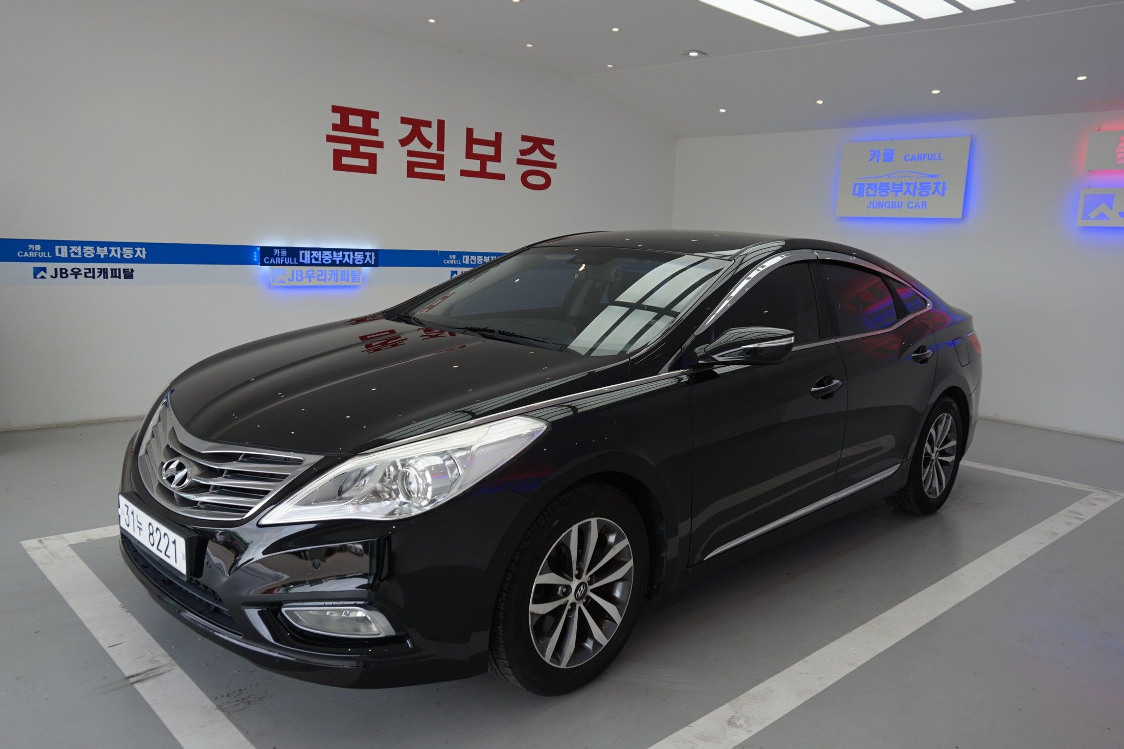 HYUNDAI GRANDEUR HG 2012
