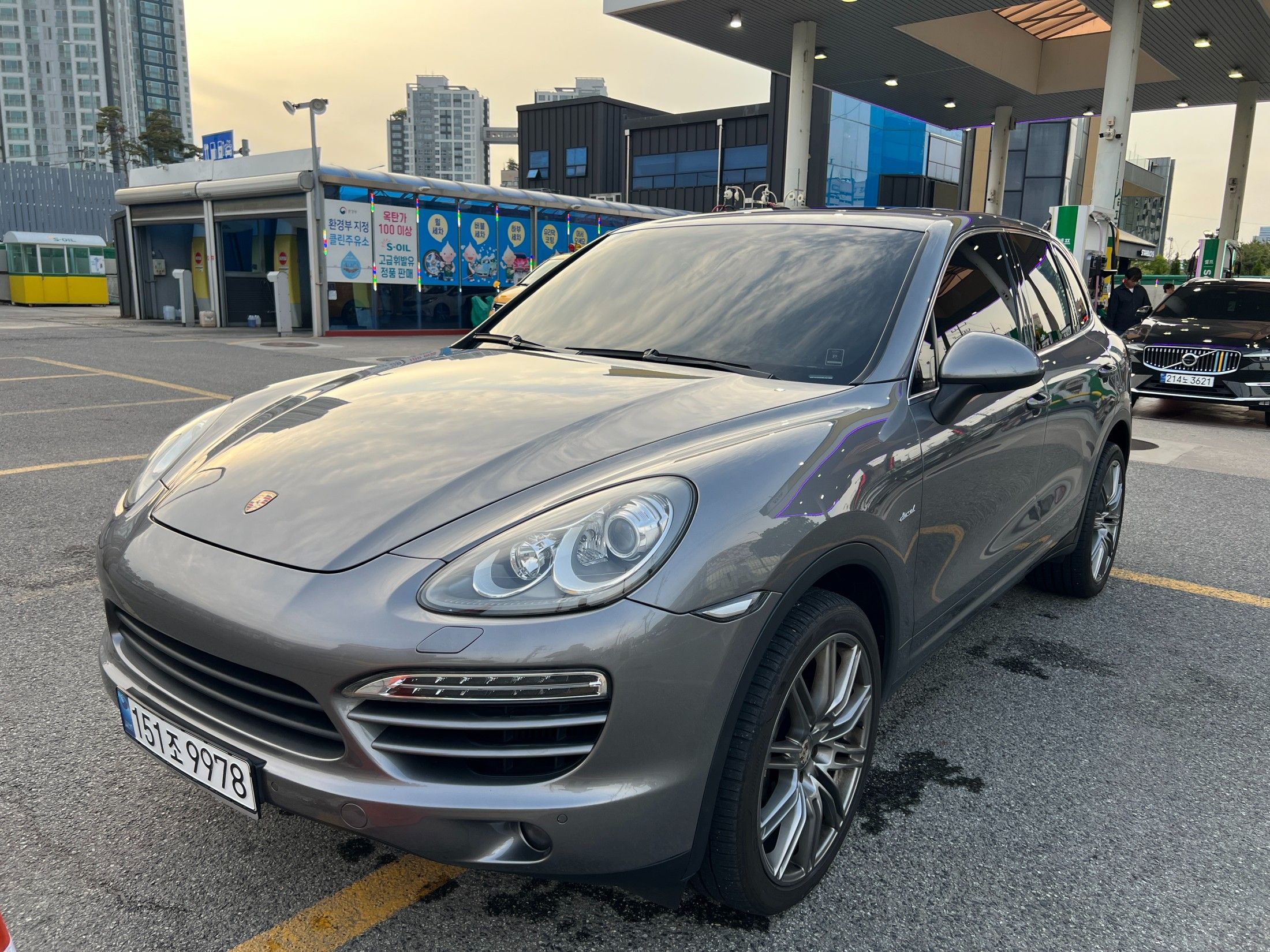 PORSCHE CAYENNE