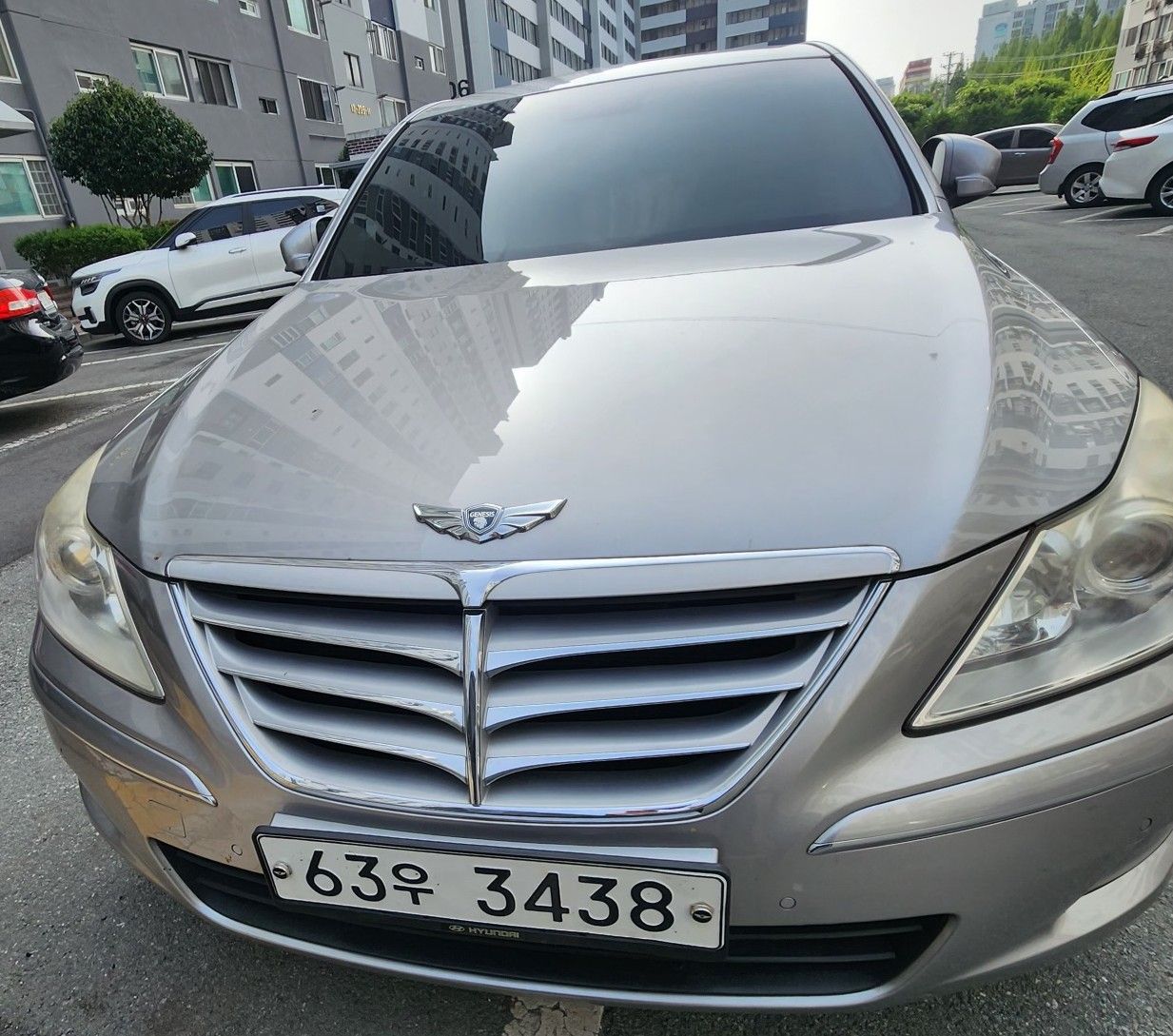 HYUNDAI GENESIS 2010