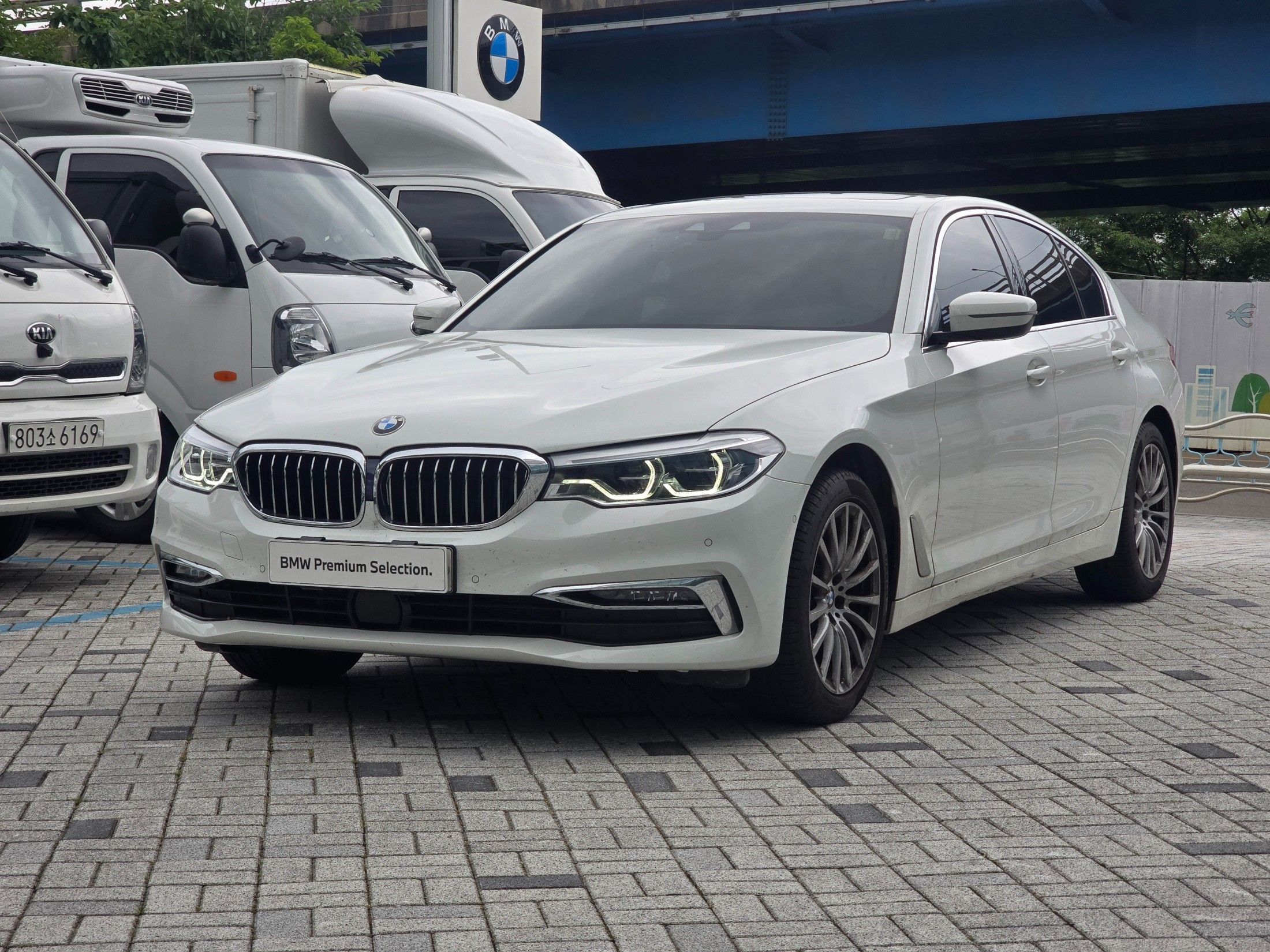 BMW 5-SERIES G30 2020