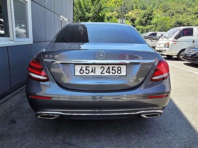 MERCEDES BENZ E-CLASS W213 2018