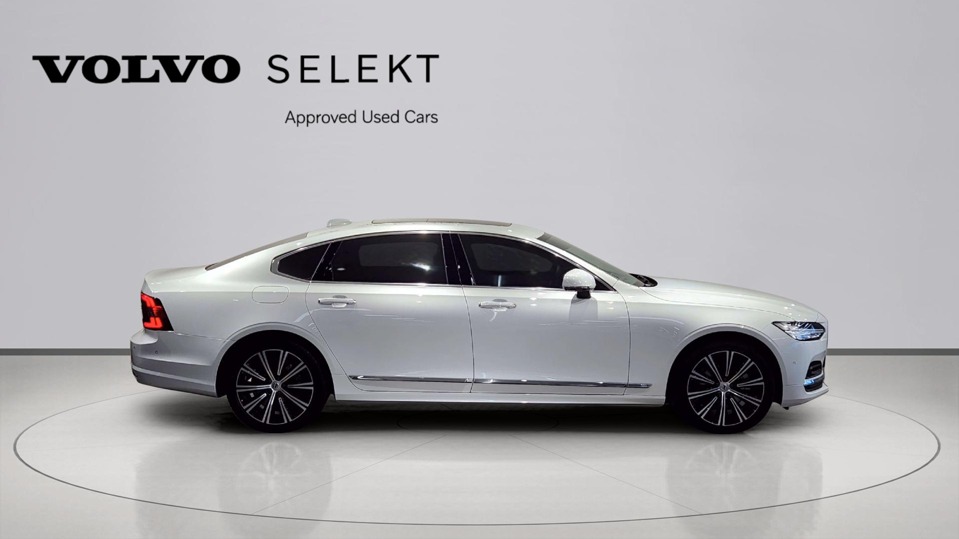 VOLVO S90 2024