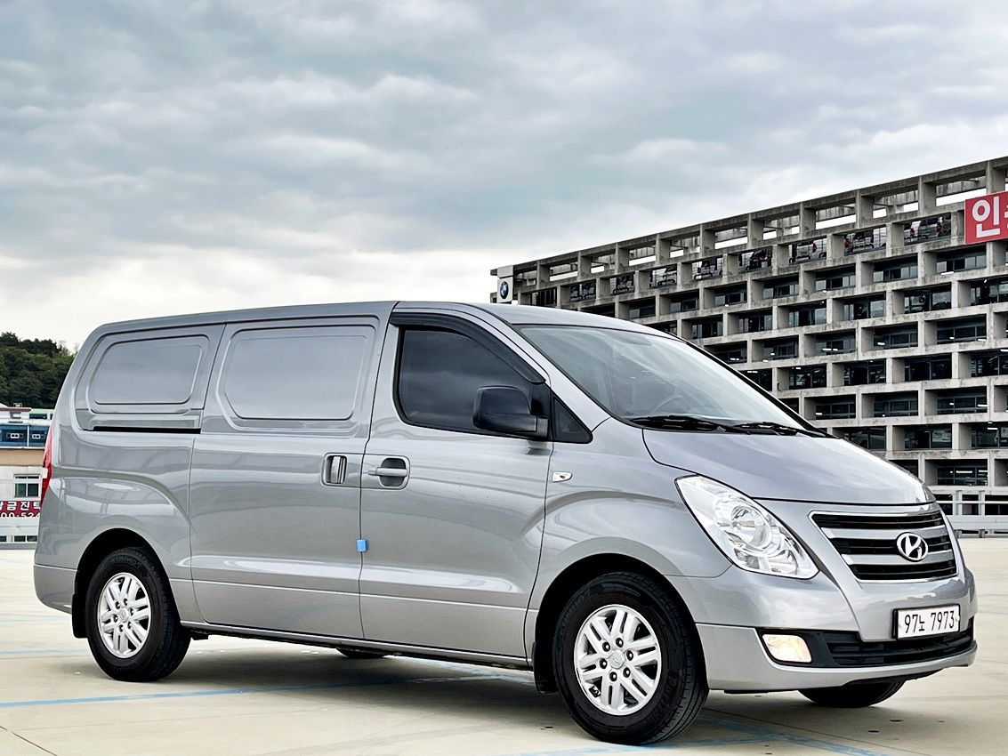 HYUNDAI STAREX GRAND 2016
