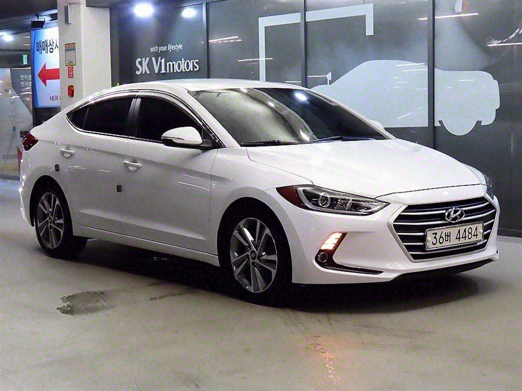 HYUNDAI AVANTE AD 2017