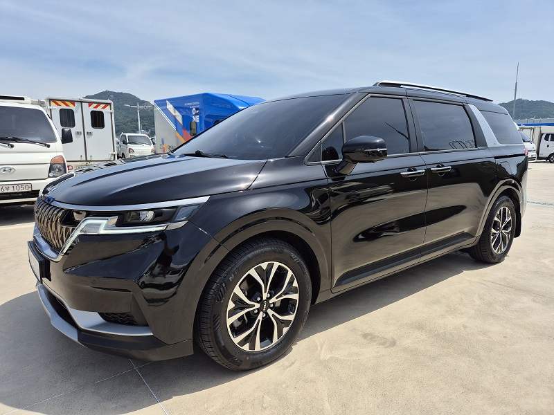 KIA CARNIVAL 2021