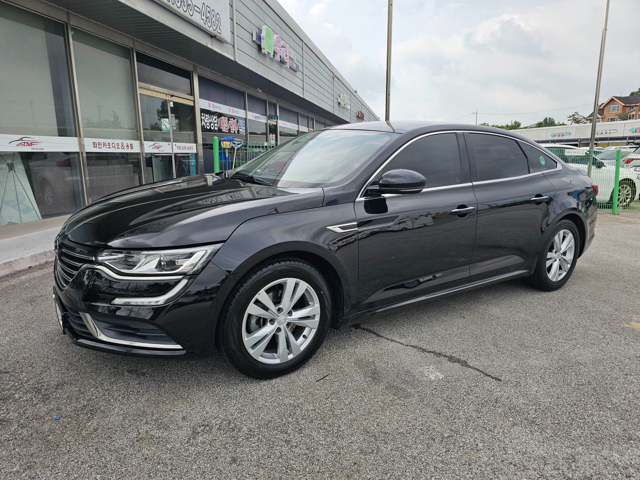RENAULT SAMSUNG SM6