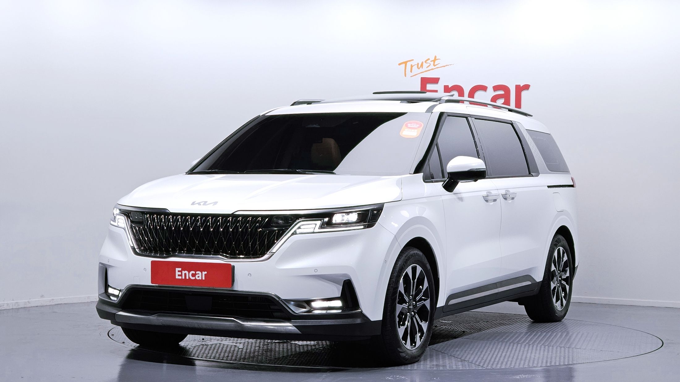 KIA CARNIVAL 2023