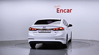 HYUNDAI AVANTE AD 2016
