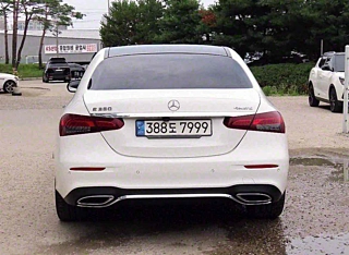 MERCEDES BENZ E-CLASS W213 2021