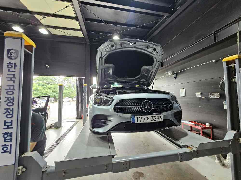 MERCEDES BENZ E-CLASS W213 2023